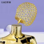 Wire Head Chrome Gold Mannequin - Image 3