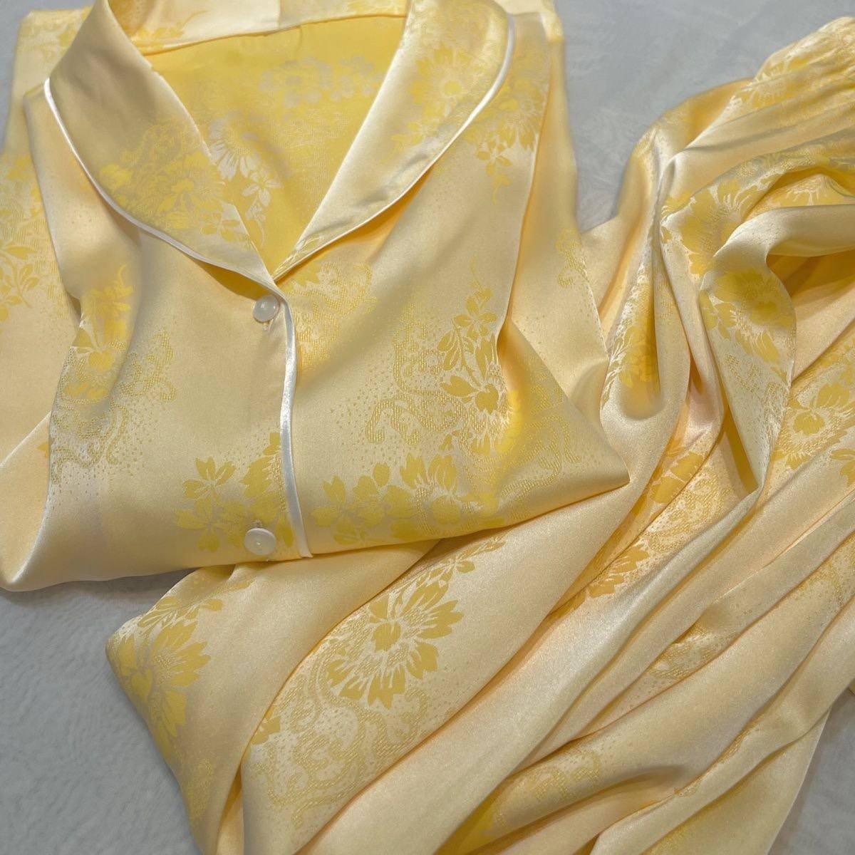 photo_1_2026-05-05_10-51-44 Snow Silk Long Sleeve Pajamas - Image 1